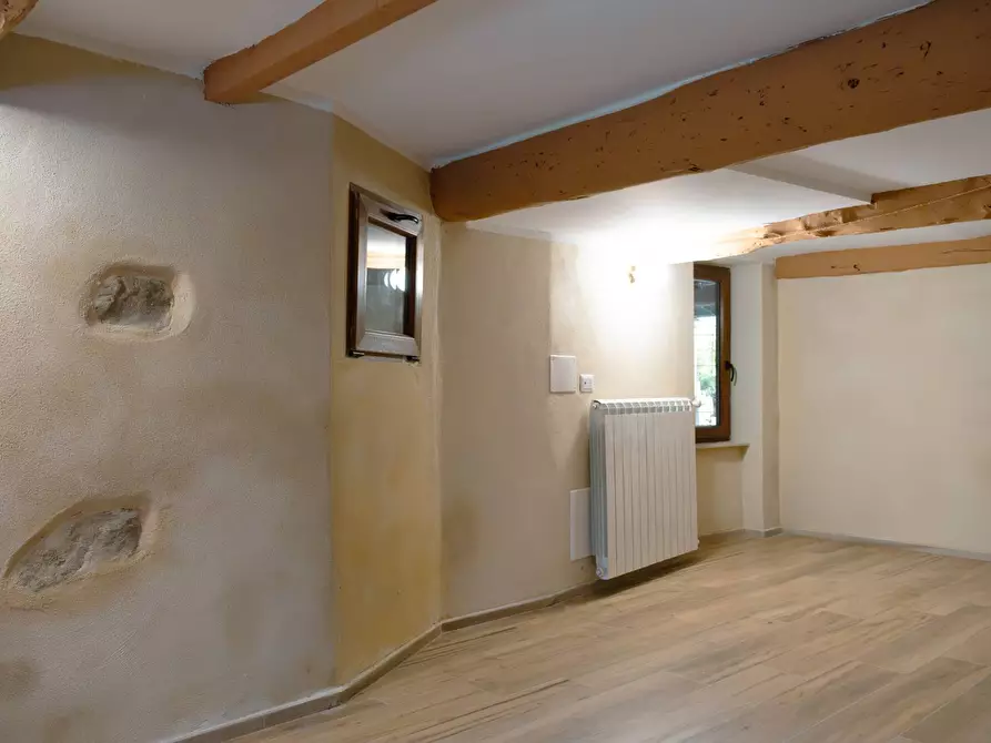 Immagine 38 di Appartamento in vendita  in VIA VECCHIA SOCI 11 a Bibbiena