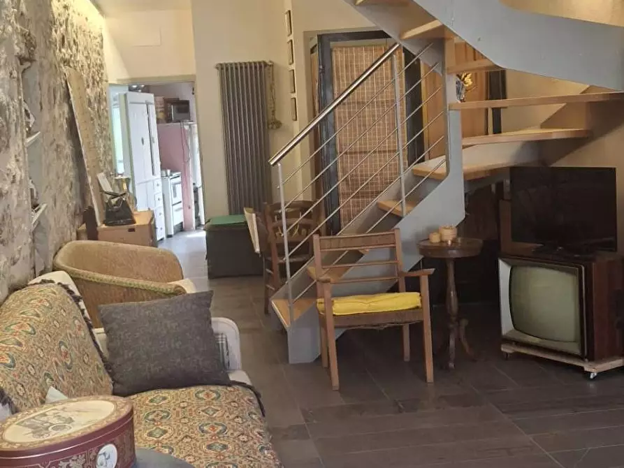 Immagine 2 di Appartamento in vendita  in VIA DELLA PORTA MOGGIONA 45 a Poppi