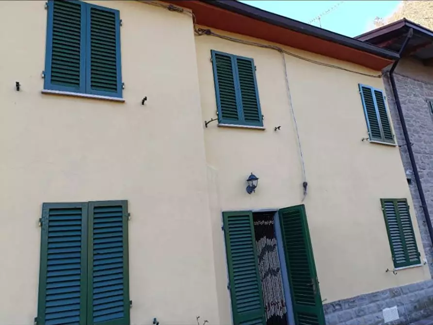 Immagine 2 di Casa semindipendente in vendita  in LOC LA CASINA BADIA PRATAGLIA 16 a Poppi