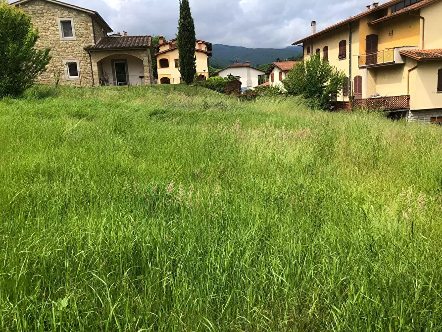 terreno edificabile in vendita a Capolona
