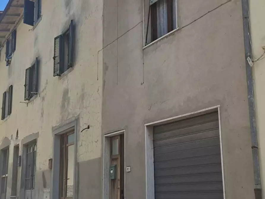 Immagine 1 di Casa semindipendente in vendita  in VIA ROSA SCOTI FRANCESCHI PARTINA 21 a Bibbiena