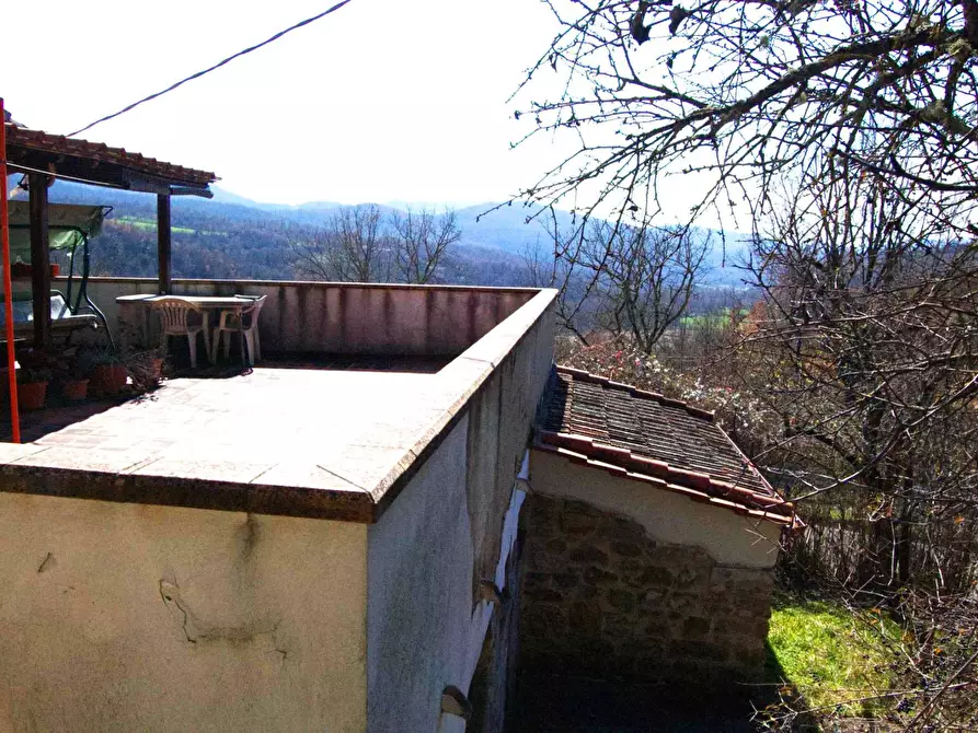 Immagine 3 di Casa semindipendente in vendita  in CASE SPARSE BANZENA 57 a Bibbiena