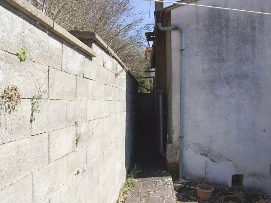 Immagine 6 di Casa semindipendente in vendita  in CASE SPARSE BANZENA 57 a Bibbiena