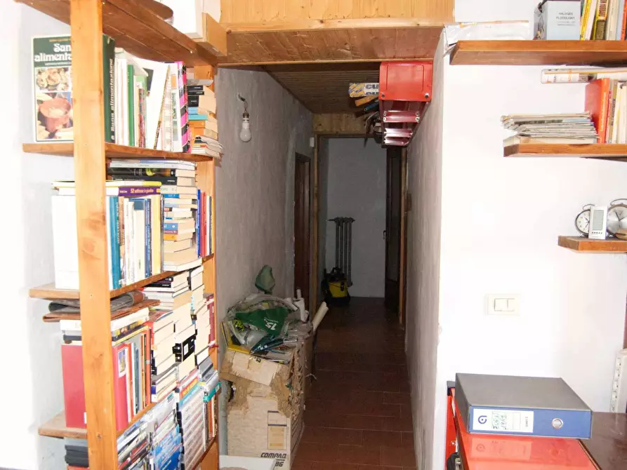 Immagine 11 di Casa semindipendente in vendita  in CASE SPARSE BANZENA 57 a Bibbiena