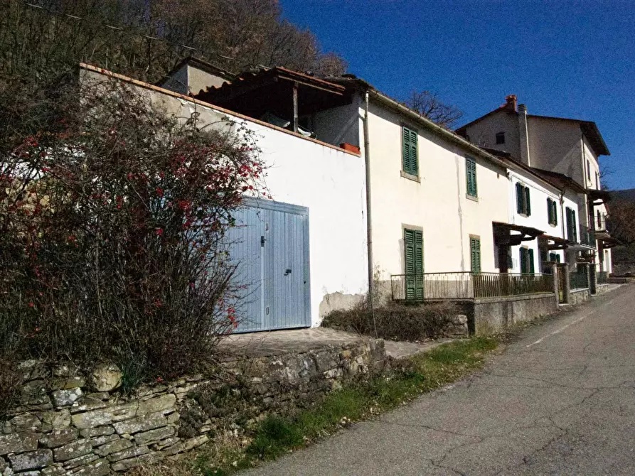 Immagine 30 di Casa semindipendente in vendita  in CASE SPARSE BANZENA 57 a Bibbiena