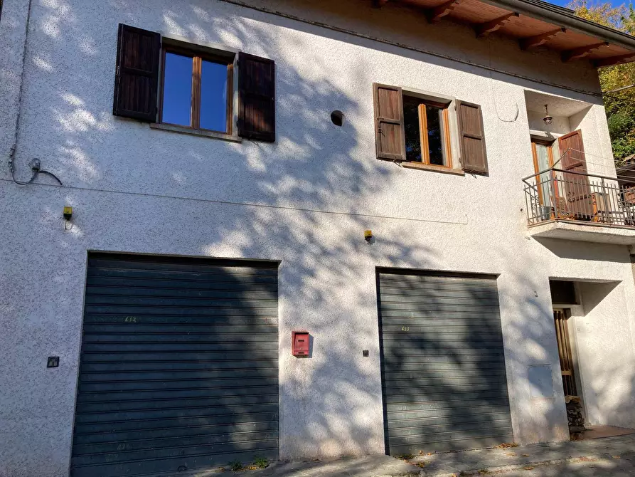 Immagine 10 di Appartamento in vendita  in VIA ARCHIANO BADIA BRATAGLIA 18 a Poppi