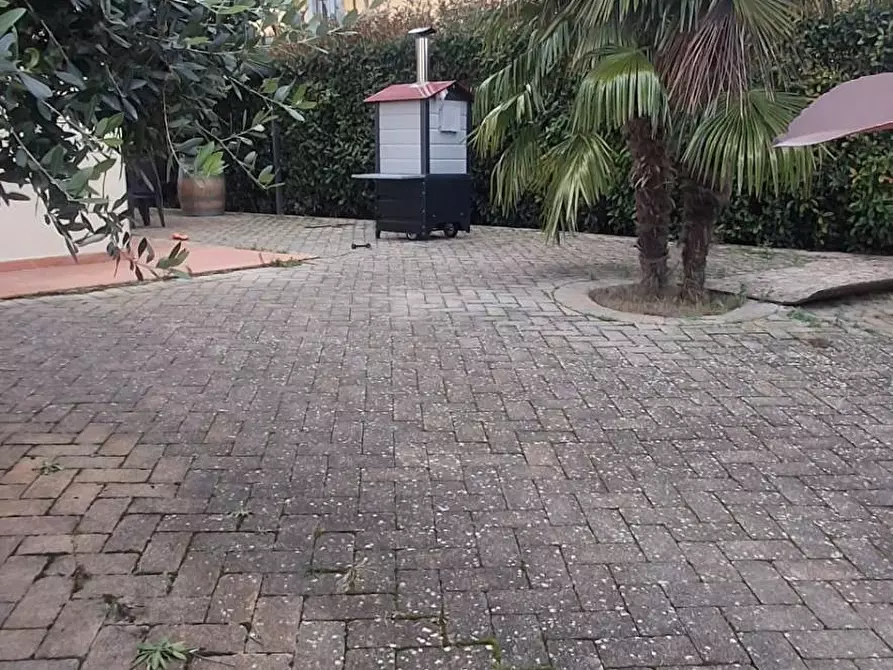 Immagine 32 di Villetta a schiera in vendita  a Castel San Niccolò