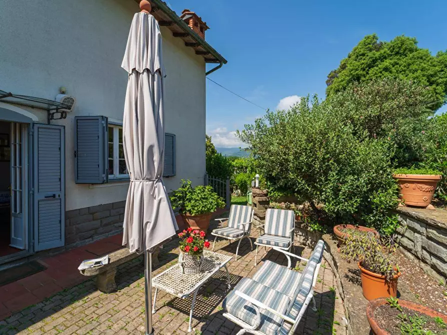 Immagine 9 di Villa in vendita  a Bibbiena