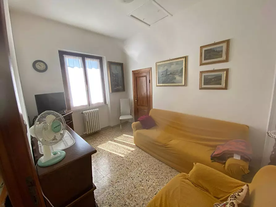 Immagine 13 di Casa semindipendente in vendita  in LOC TERROSSOLA 45 a Bibbiena