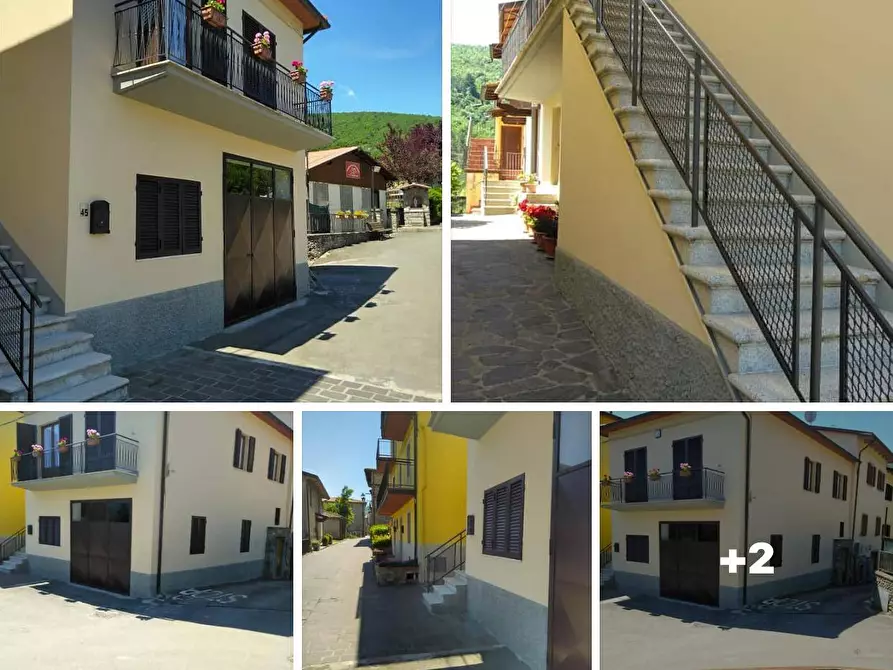 Immagine 1 di Casa semindipendente in vendita  in LOC TERROSSOLA 45 a Bibbiena