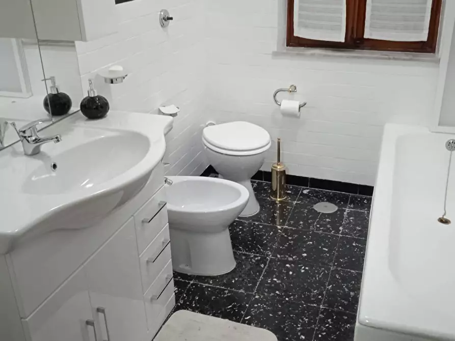 Immagine 15 di Casa semindipendente in vendita  in LOC TERROSSOLA 45 a Bibbiena