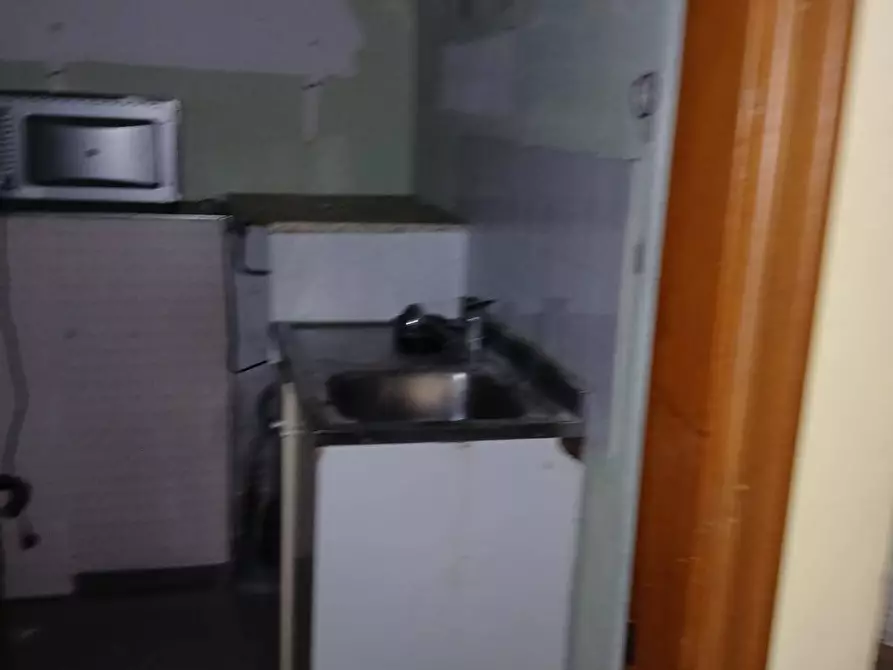 Immagine 11 di Locale commerciale in vendita  in VIA GUIDI 3 a Bibbiena