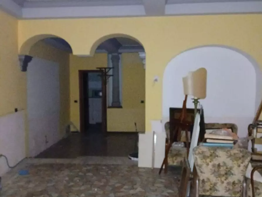 Immagine 12 di Locale commerciale in vendita  in VIA GUIDI 3 a Bibbiena