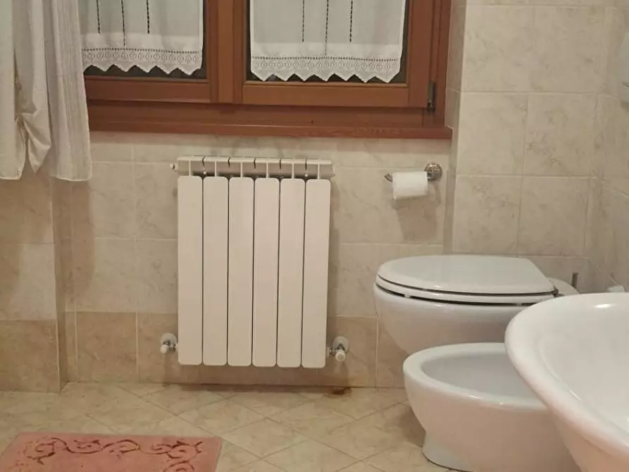 Immagine 15 di Casa semindipendente in vendita  in VIA NAZIONALE 21 a Bibbiena