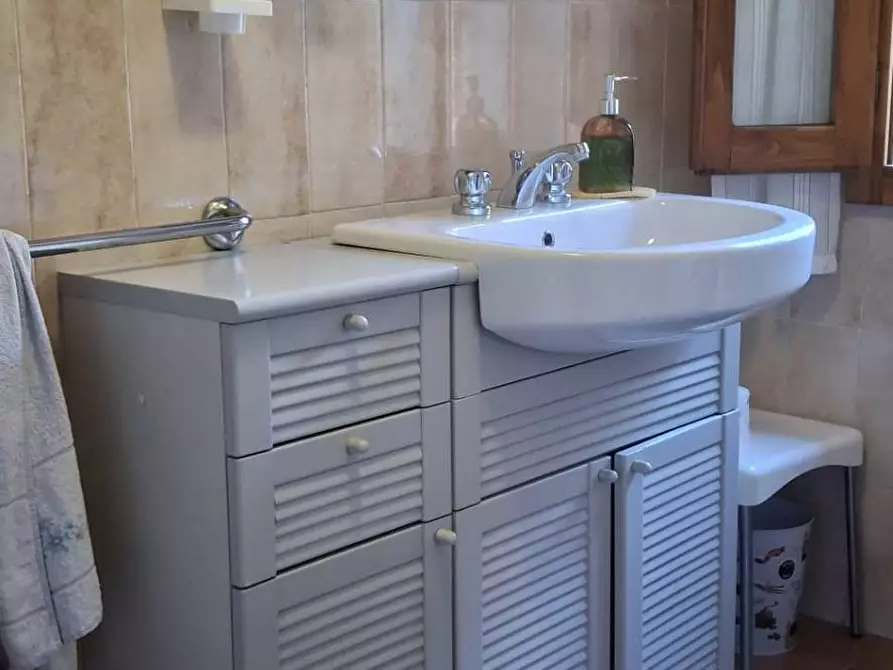 Immagine 5 di Casa semindipendente in vendita  in LOC. LE LASTRE 152 a Castel San Niccolò