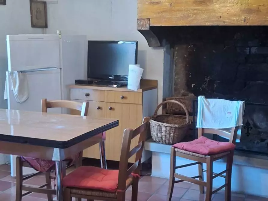 Immagine 10 di Casa semindipendente in vendita  in LOC. LE LASTRE 152 a Castel San Niccolò