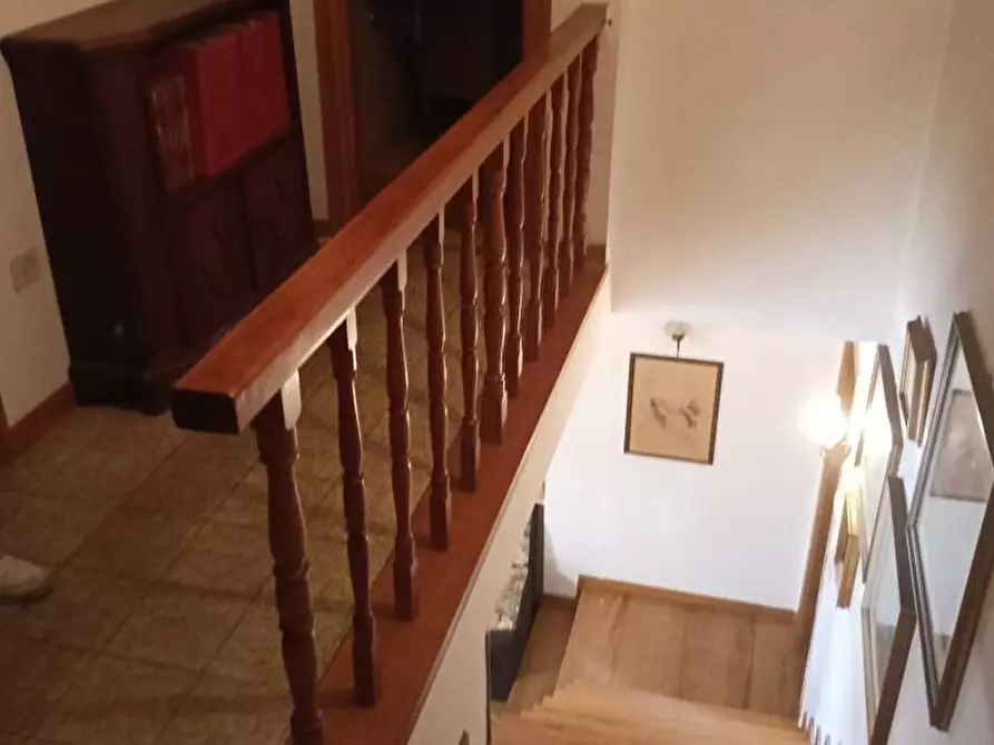 Immagine 17 di Villa in vendita  in LOC IL PESCO a Bibbiena