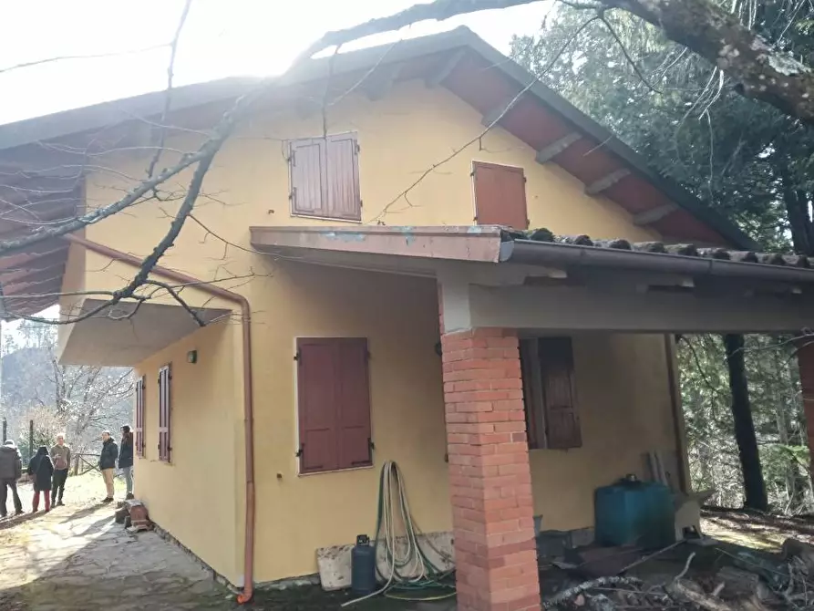 Immagine 2 di Villa in vendita  in LOC IL PESCO a Bibbiena