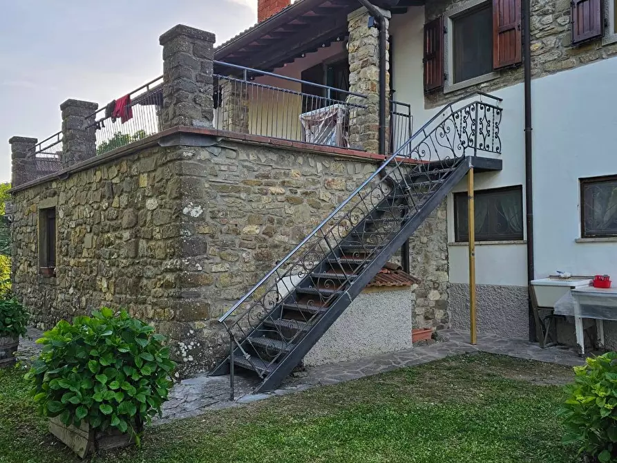 Immagine 2 di Villetta a schiera in vendita  in LOC QUORLE 4 a Poppi