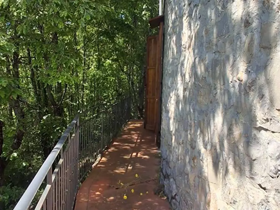 Immagine 8 di Casa indipendente in vendita  in LOC CERRETO 12 a Capolona