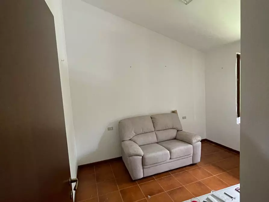 Immagine 3 di Appartamento in vendita  in LOC TREGGIAIA VIA SERRAIA 18 a Capolona