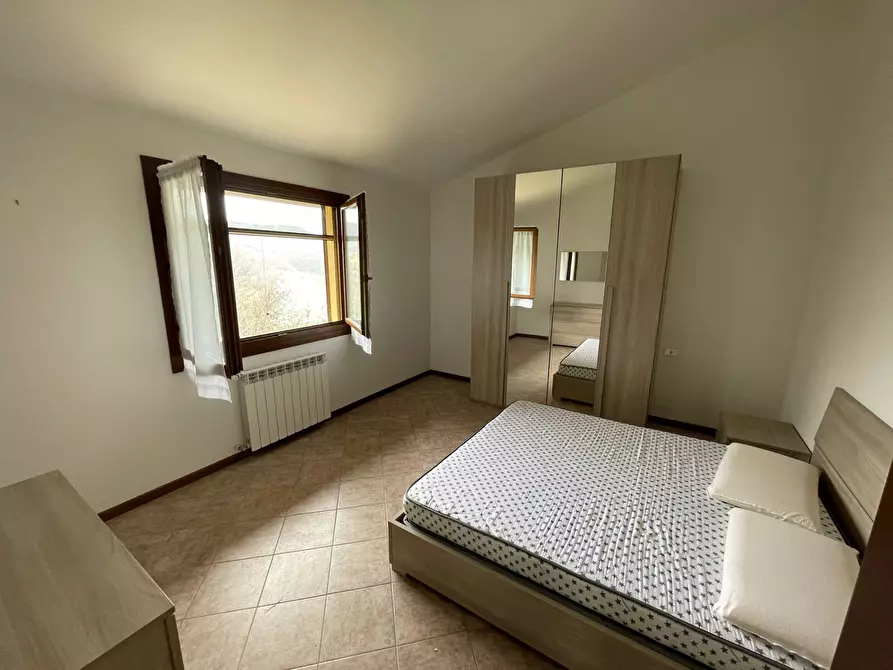 Immagine 5 di Appartamento in vendita  in LOC TREGGIAIA VIA SERRAIA 18 a Capolona
