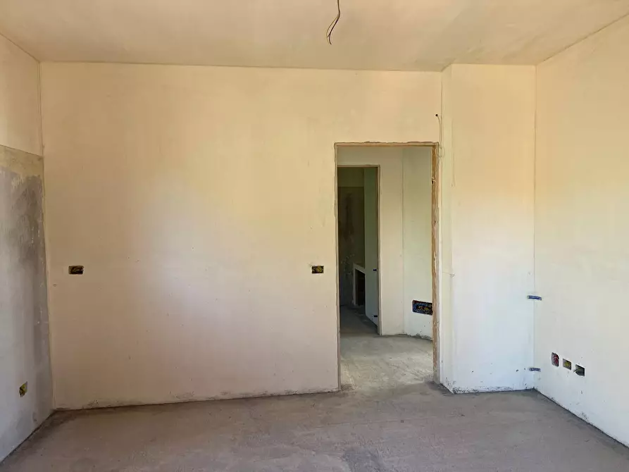 Immagine 15 di Villa in vendita  in Via piave snc a San Gregorio Di Catania