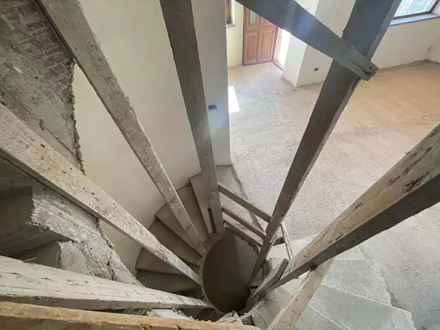 Immagine 24 di Villa in vendita  in Via piave snc a San Gregorio Di Catania