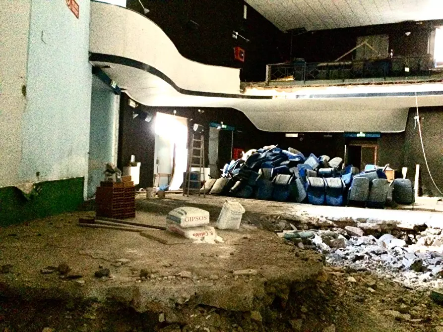 Immagine 4 di Attività commerciale in vendita  in Via San Nicolo' Al Borgo a Catania