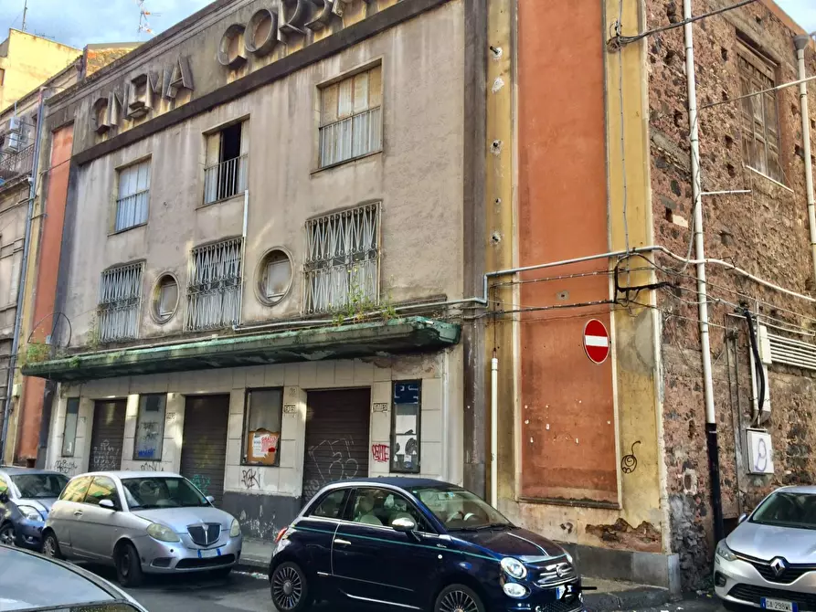 Immagine 2 di Attività commerciale in vendita  in Via San Nicolo' Al Borgo a Catania