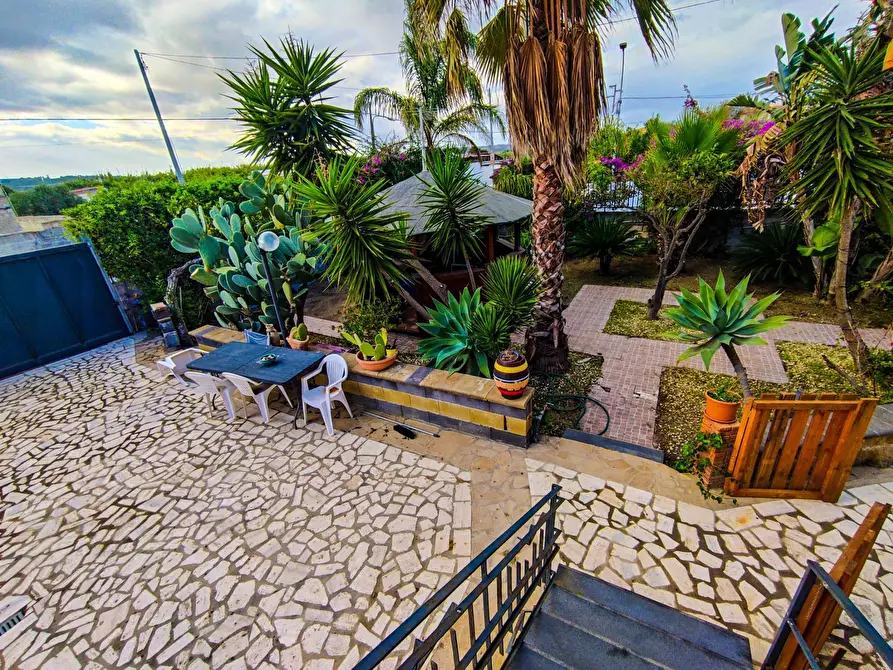 Immagine 24 di Villa in affitto  in Viale dei Fiori snc a Augusta