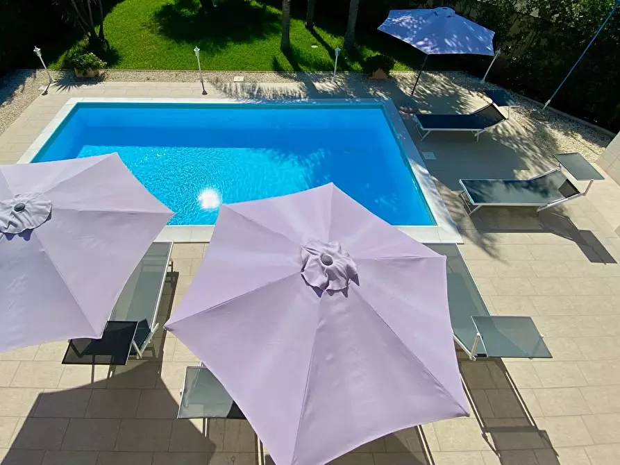 Immagine 17 di Villa in vendita  in via lago di lugano a Siracusa