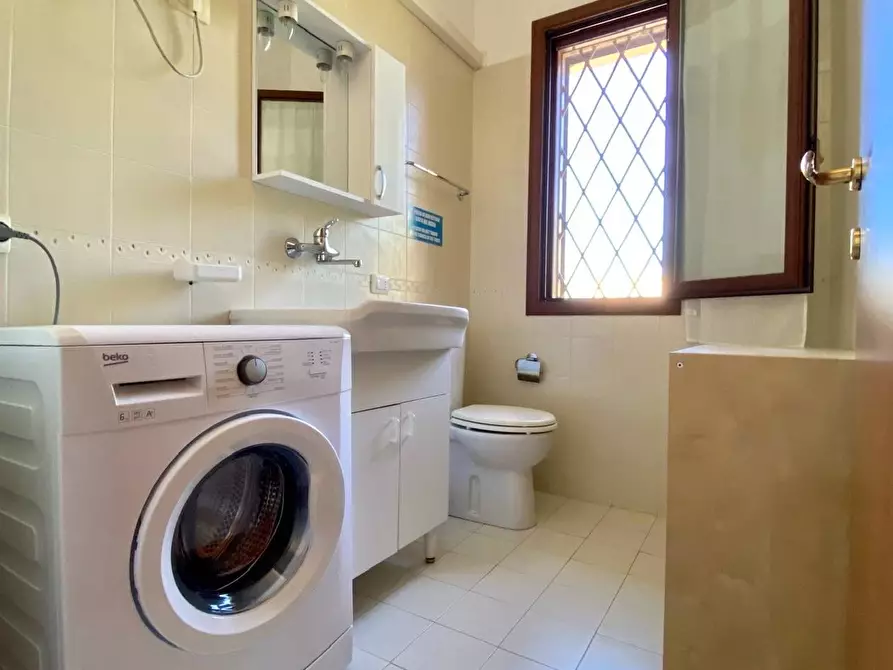 Immagine 12 di Villa in vendita  in via lago di lugano a Siracusa