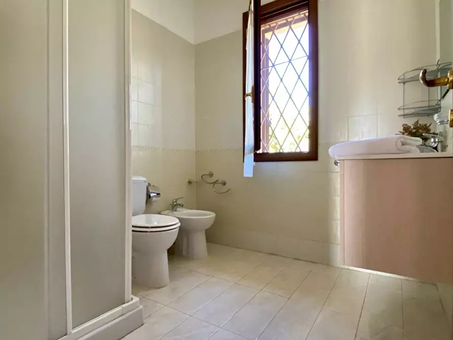 Immagine 13 di Villa in vendita  in via lago di lugano a Siracusa