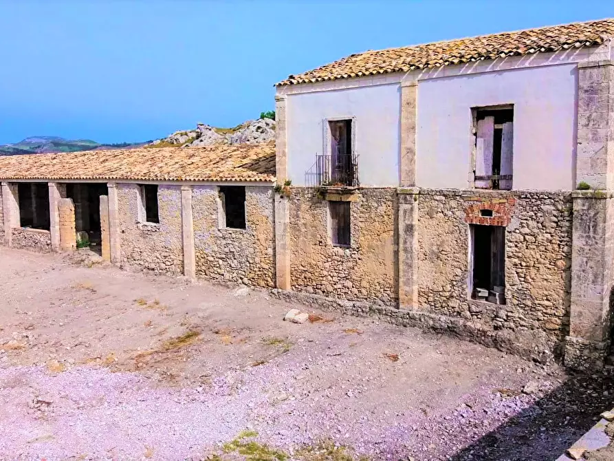 Immagine 6 di Rustico / casale in vendita  in contrada ursitto snc a Niscemi