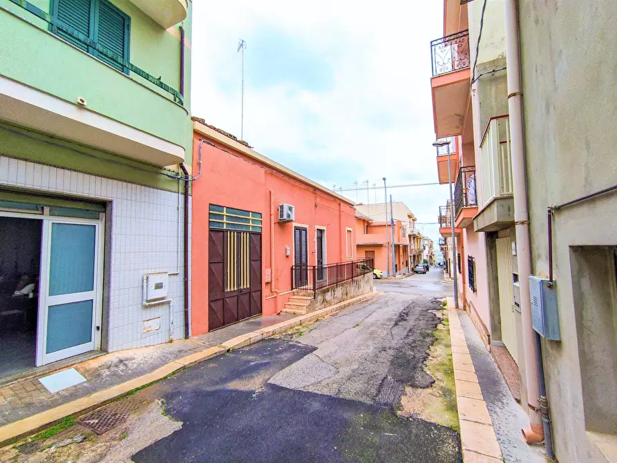 Immagine 27 di Villa in vendita  in Via Enrico Toti snc a Ispica