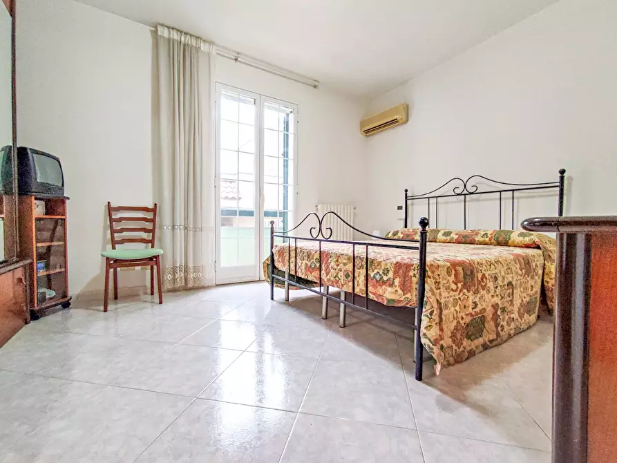 Immagine 18 di Villa in vendita  in Via Enrico Toti snc a Ispica