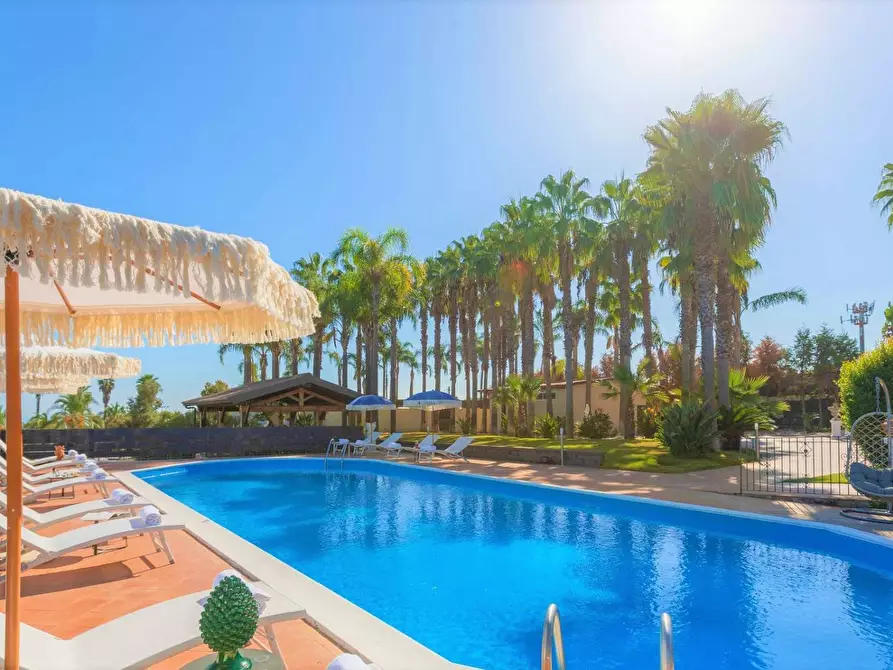 Immagine 2 di Villa in vendita  in strada provinciale a Milo