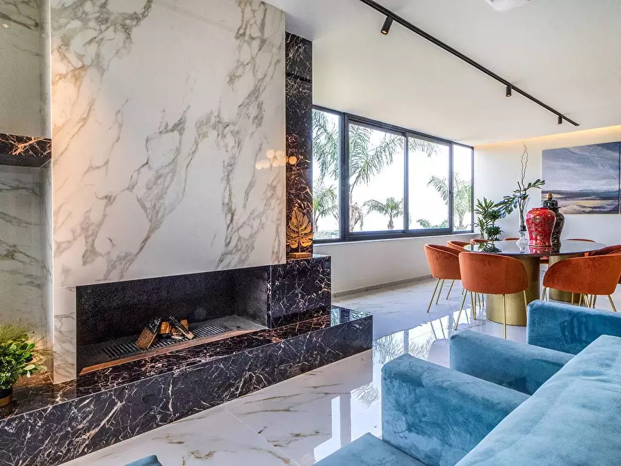 Immagine 6 di Villa in vendita  in strada provinciale a Milo