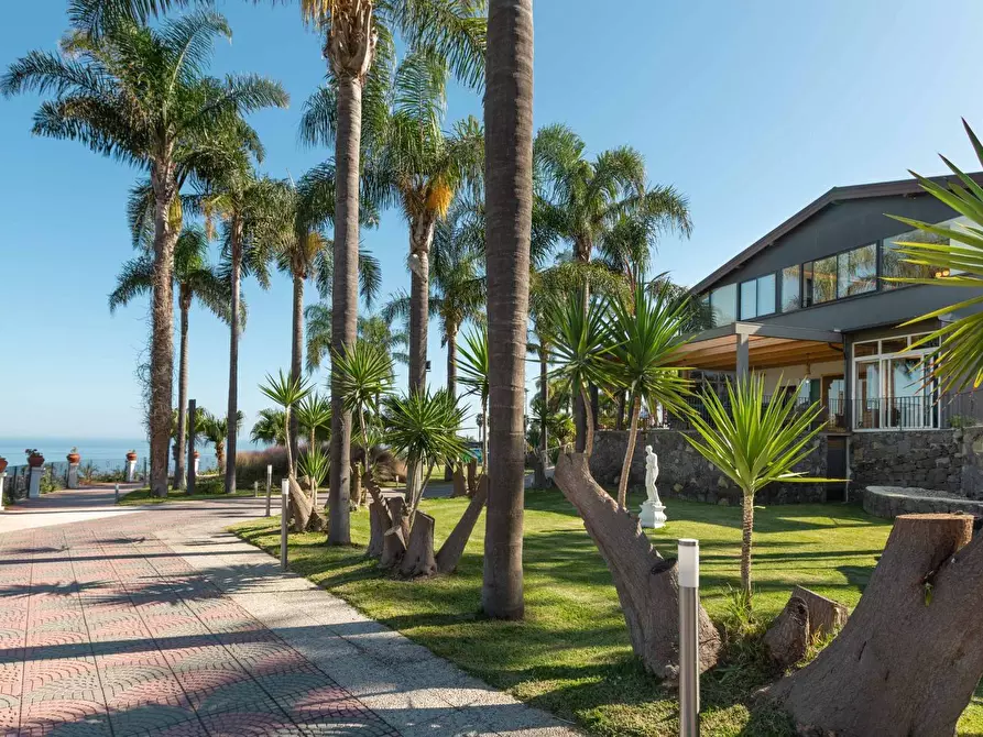 Immagine 23 di Villa in vendita  in strada provinciale a Milo