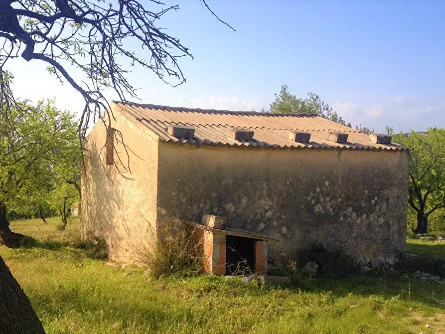 Immagine 4 di Rustico / casale in vendita  in Strada Statale 115 snc a Noto