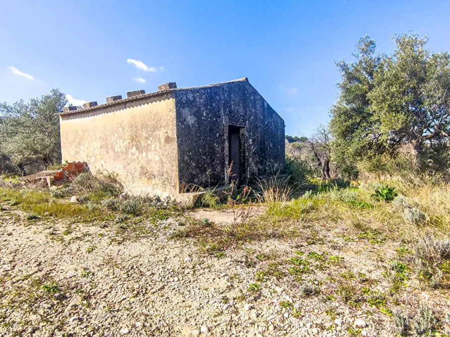 Immagine 3 di Rustico / casale in vendita  in Strada Statale 115 snc a Noto