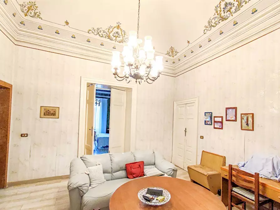 Immagine 33 di Villa in vendita  in Piazza Enrico Cimbali snc a Bronte