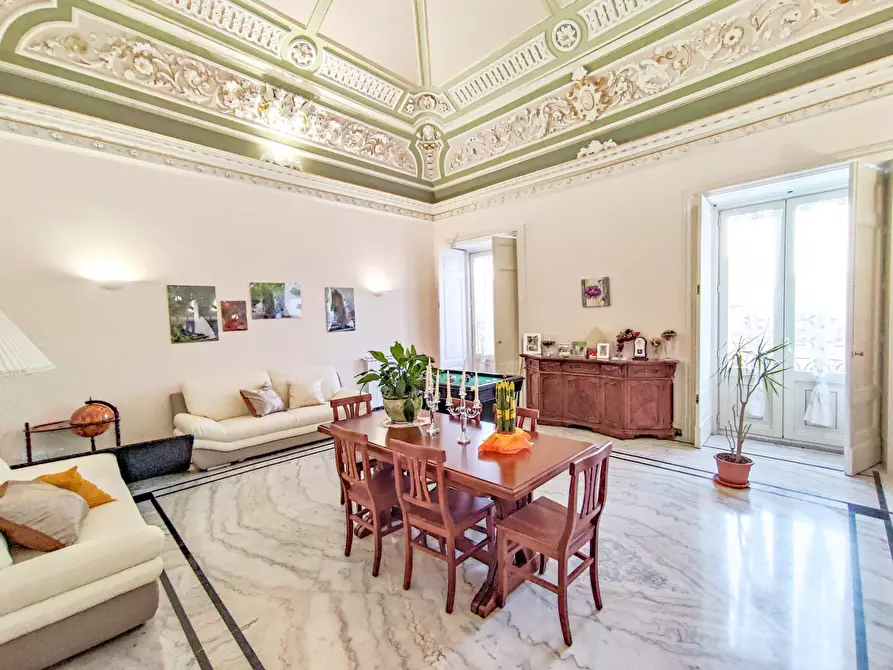 Immagine 16 di Villa in vendita  in Piazza Enrico Cimbali snc a Bronte