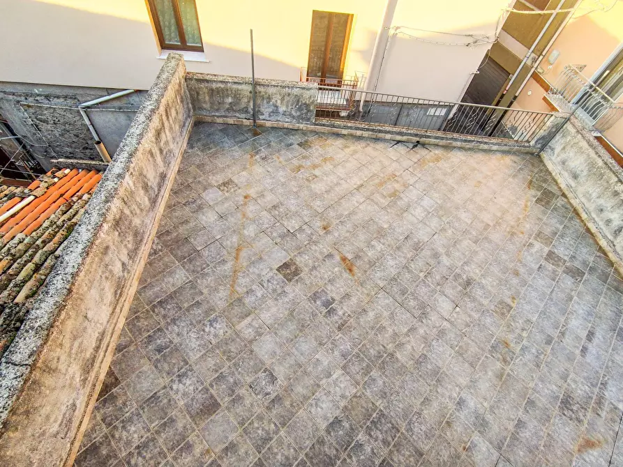 Immagine 45 di Villa in vendita  in Piazza Enrico Cimbali snc a Bronte