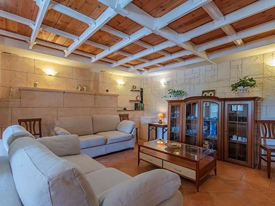 Immagine 14 di Villa in vendita  in traversa ognina a Siracusa