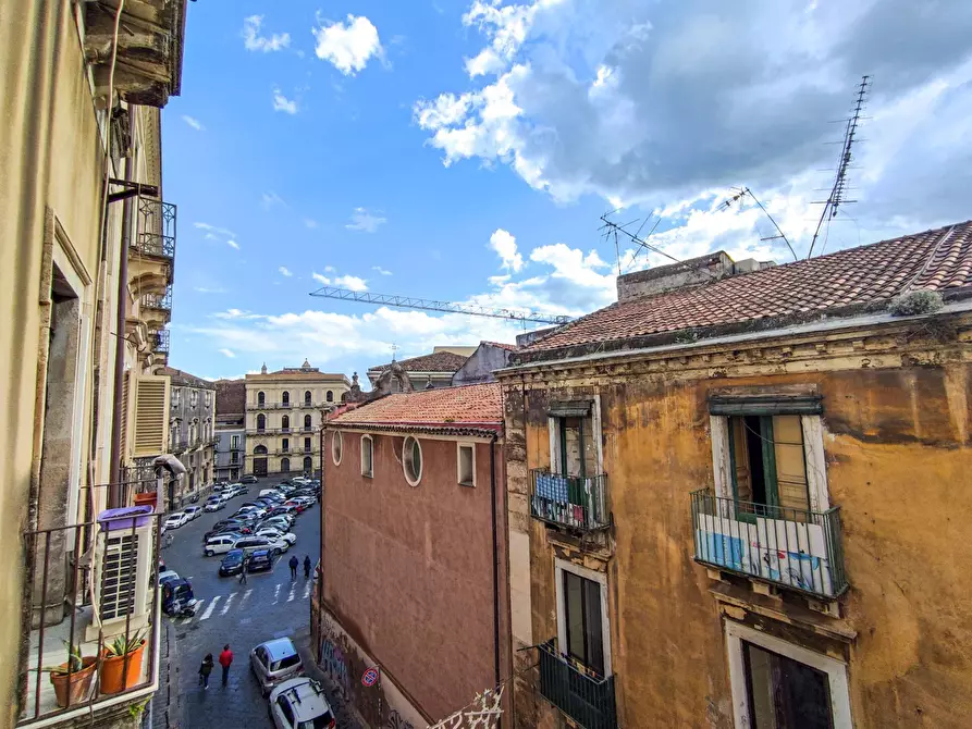 Immagine 30 di Appartamento in vendita  in Piazza Manganelli snc a Catania