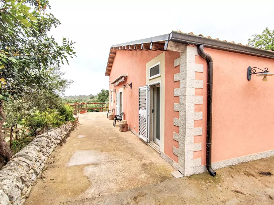 Immagine 26 di Villa in vendita  in Via villa Barco snc a Modica