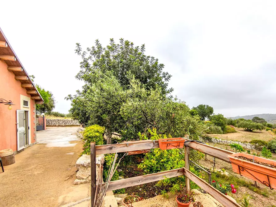 Immagine 40 di Villa in vendita  in Via villa Barco snc a Modica