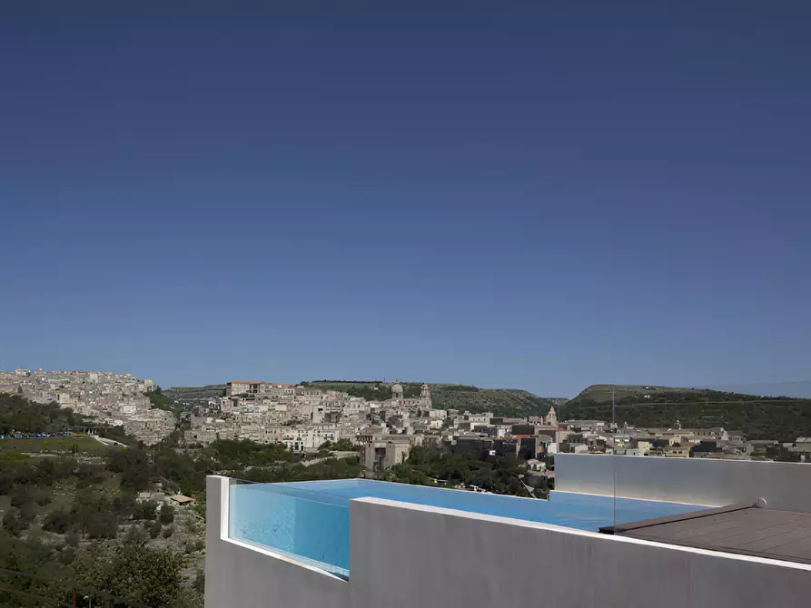 Immagine 15 di Villa in vendita  in ragusa ibla snc a Ragusa